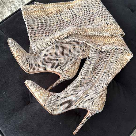 Snakeskin boots - Picture 2 of 5